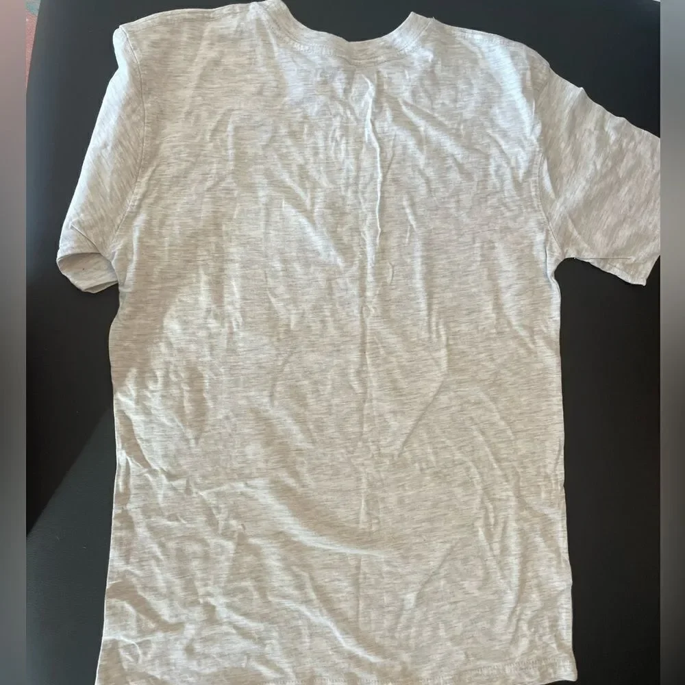 ❣️5/$50 Cuffys of Cape Cod Heather Gray Tee size XL (18/20) Says Shark Cape Cod